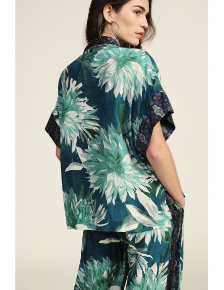 Camisa com motivo floral e bolso Dixie