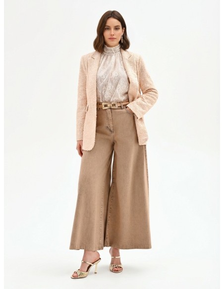 Blusa Ampla Em Renda Com Maxi Mangas E Gola Alta Rinascimento