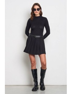Vestido curto com efeito de 2 peças e cinto em pele sintética a condizer Rinascimento