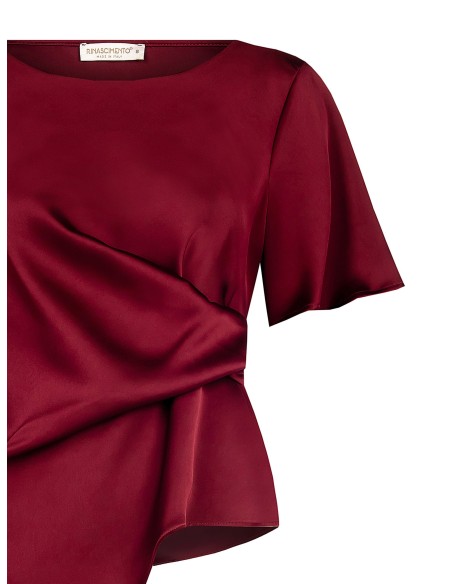 Blusa em cetim franzida num dos lados Rinascimento
