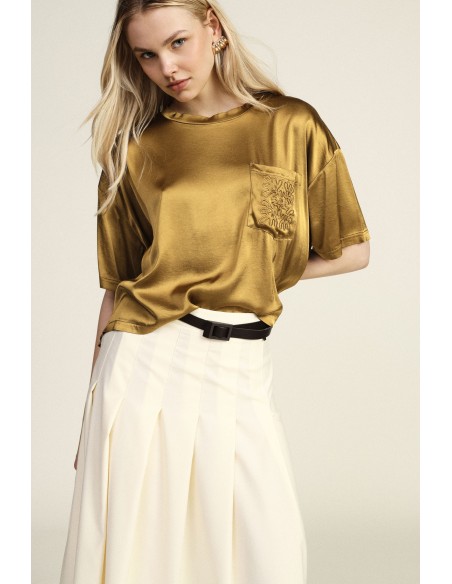 T-shirt com bolsinho bordado e corte boxy Dixie