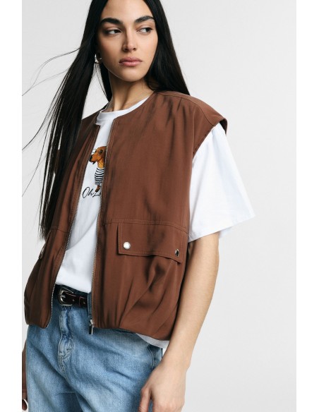 Colete curto com fecho de correr e bolsos frontais Please