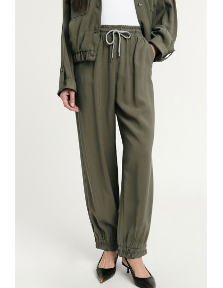 Calças com elástico na cintura e na bainha estilo jogger Please