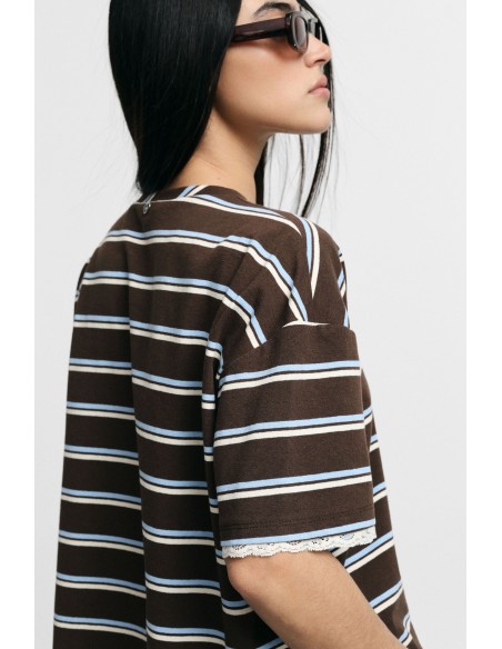 T-shirt ampla às riscas com remate de renda nas mangas Please