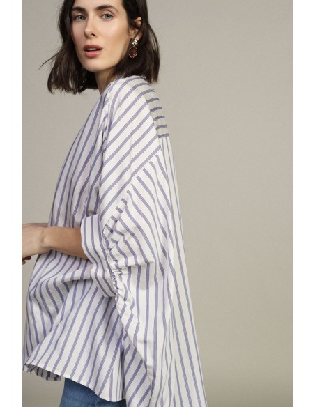 Camisa Oversize às Riscas com Mangas Amplas Dixie