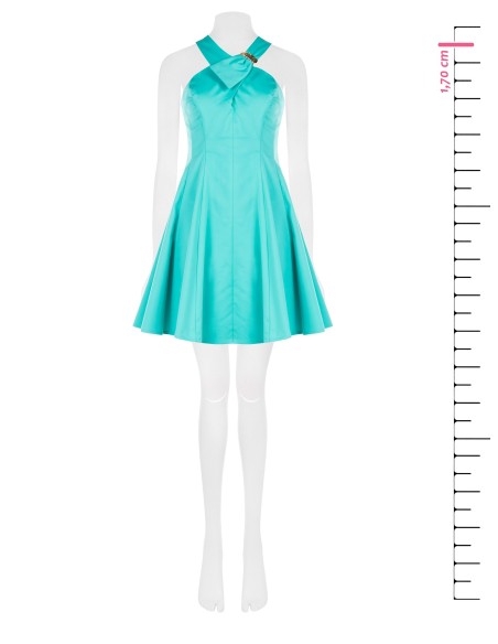 Vestido curto justado na cintura com saia rodada em mistura de algodão estruturado, com laço e detalhe de joia Rinascimento