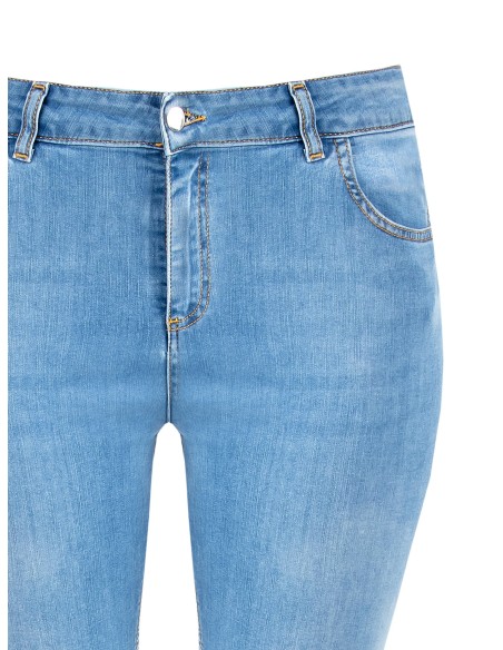 Jeans Curvy Skinny Elásticos Lavagem Média Com Strass no Bolso Traseiro Rinascimento Curvy