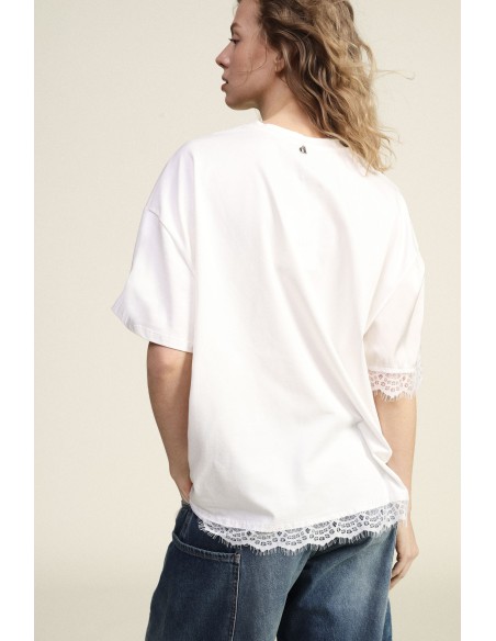 T-shirt de manga curta com estampado e borda em renda Dixie