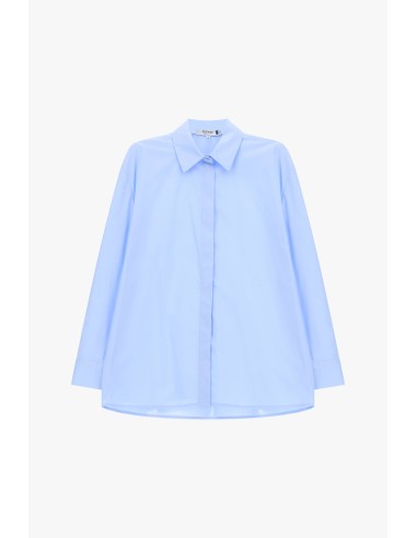 Camisa com colarinho clássico e mangas compridas, por favor