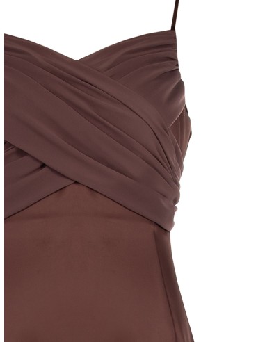 Vestido longo em cetim com entrelaçado em georgette e fenda Rinascimento