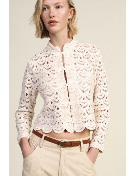 Camisa Em Renda Com Bordas Festonadas E Botões Dixie