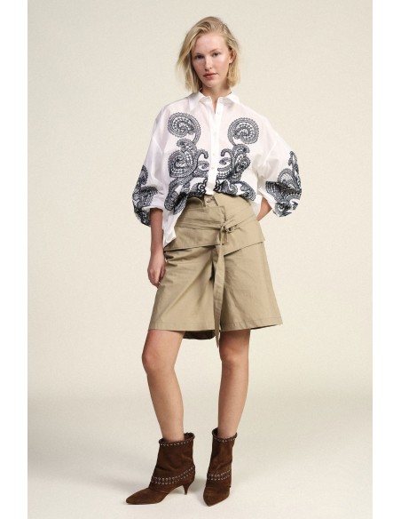 Calções com cinto largo e detalhe em D-ring Dixie