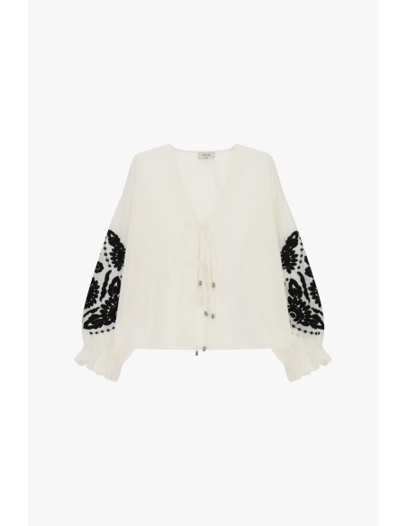 Blusa Ampla Com Bordados Florais E Laços Dixie