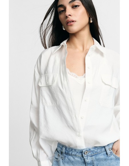 Camisa Regular-Fit com bolsos frontais Please