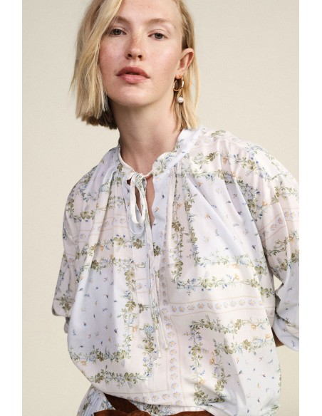 Blusa Ampla Com Estampa Floral E Laço Dixie