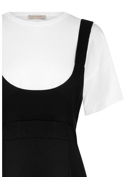 Vestido Curto Rodado com T-shirt Integrada Rinascimento