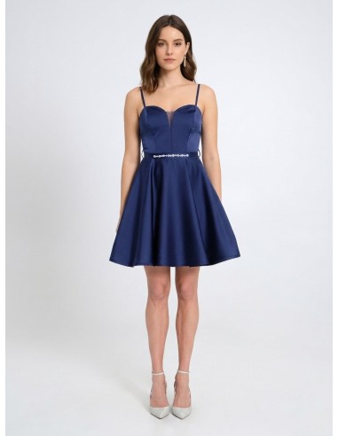 Vestido curto evasê em cetim com cinto combinado e strass Rinascimento