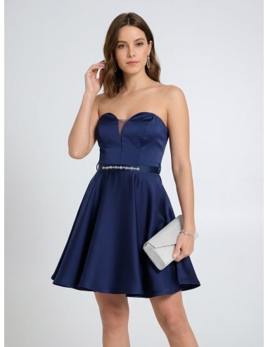 Vestido Curto Rodado em Cetim com Cinto Combinado e Strass Rinascimento