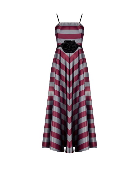 Vestido longo rodado em cetim com cinto rosa Rinascimento