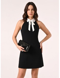 Vestido Curto de Corte Trapezoidal em Tecido Fluido Rinascimento