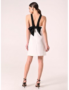 Vestido Curto Bicolor Em Tecido Técnico Com Laço Atrás Rinascimento 2