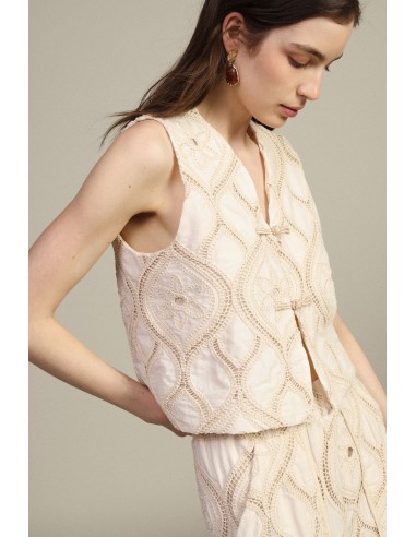 Colete Corto Bordado Com Fecho de Nós Dixie