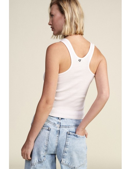 Top sem mangas canelado, gola redonda, corte justo Dixie