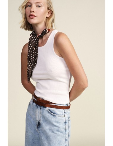 Top sem mangas canelado, gola redonda, corte justo Dixie