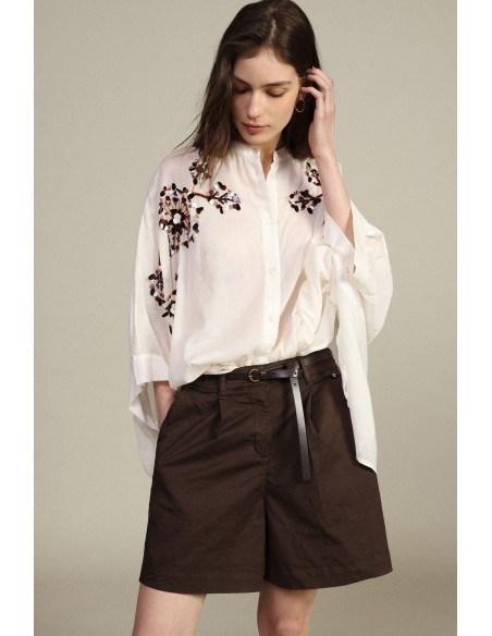 Camisa Oversize com Bordados Florais Dixie