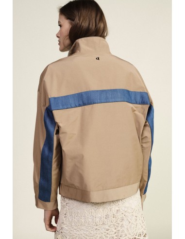 Bomber com faixa contrastante e fecho éclair Dixie