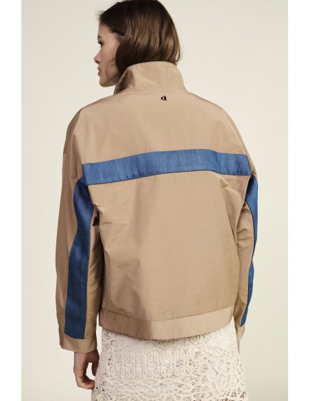Bomber com faixa contrastante e fecho éclair Dixie