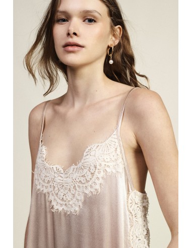 Conjunto com Calças Largas e Top com Renda Dixie