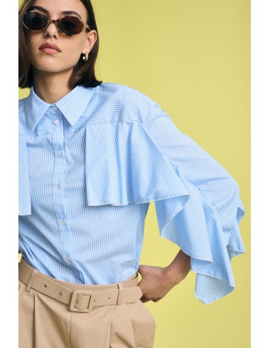 Camisa às riscas com folhos e mangas amplas, por favor