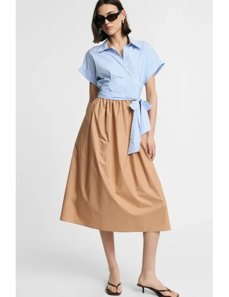 Vestido longo com cinto às riscas e saia lisa, por favor