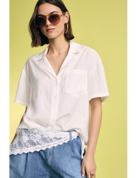 Camisa boxy curta com bolso no peito Please