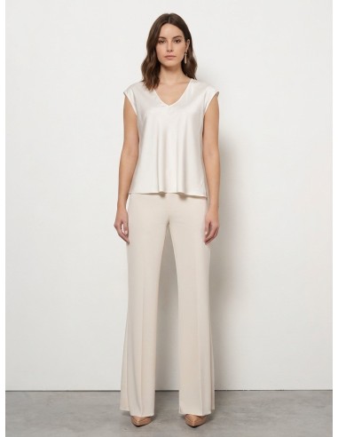 Blusa fluida cintada em cetim com decote em V Rinascimento