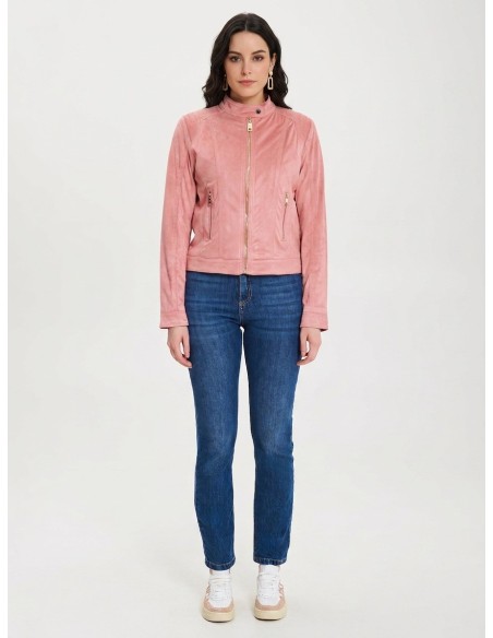 Casaco biker curto e acinturado em imitação de camurça Rinascimento