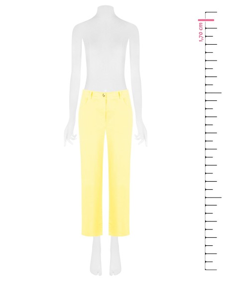 Calças Cropped Em Tecido Elástico Rinascimento