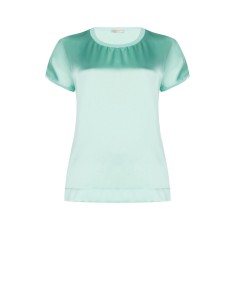 T-Shirt Curvy Fluida Assimétrica em Cetim na Frente e Viscose Atrás Rinascimento Curvy