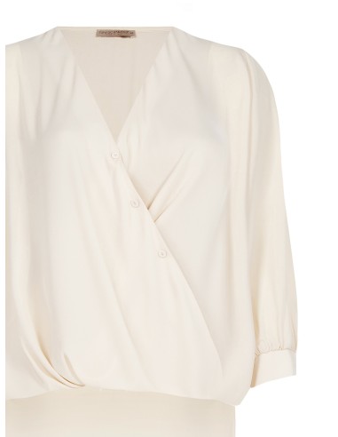 Blusa Curvy Macia Assimétrica em Georgette Rinascimento Curvy