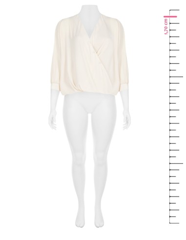 Blusa Curvy macia assimétrica em georgette Rinascimento Curvy