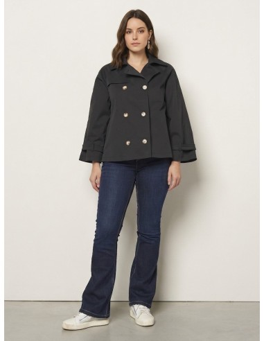 Casaco Curto Largo Estilo Trench Rinascimento Curvy