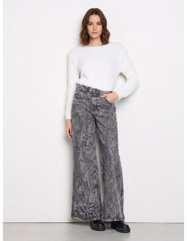 Camisola Fluffy com Pérolas, Strass e Gola Redonda Rinascimento
