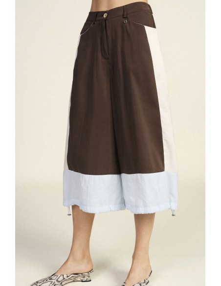 Bermudas largas com detalhes colorblock e cordão Dixie