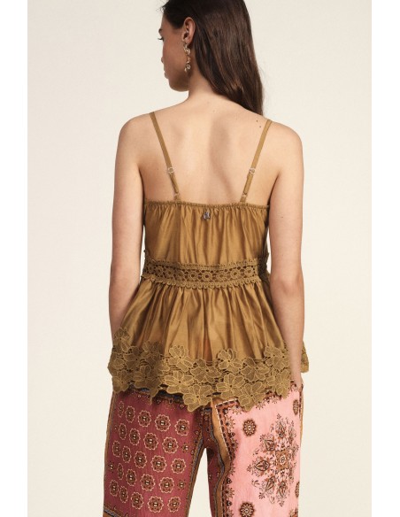 Top com alças finas e detalhes em renda Dixie