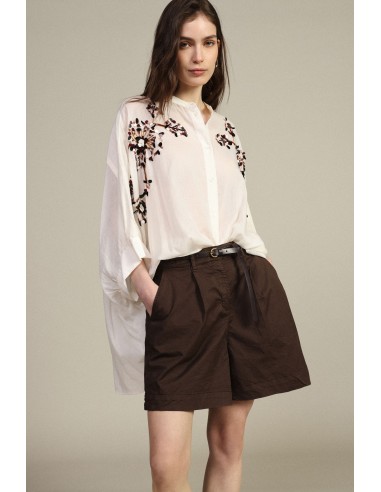 Shorts corte regular com prega e cintura estreita Dixie