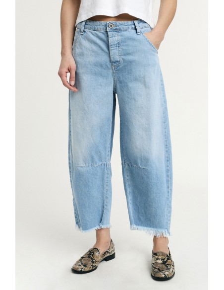 Jeans Baloon Fit Cropped com bainha desfiada Please