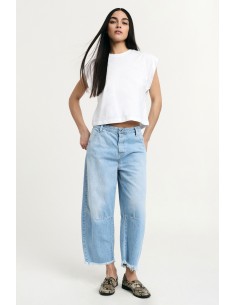 Jeans Balloon Fit Cropped com barra desfiada Please