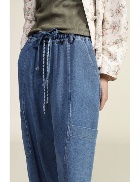 Jeans balão com bolsos aplicados e cordão Dixie