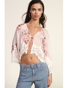 Blusa ampla com estampa floral e acabamento em renda Dixie